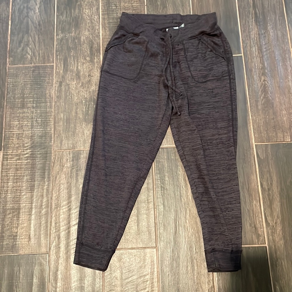 Athleta Joggers, XS.  Fit great but I’m ready to try something different.